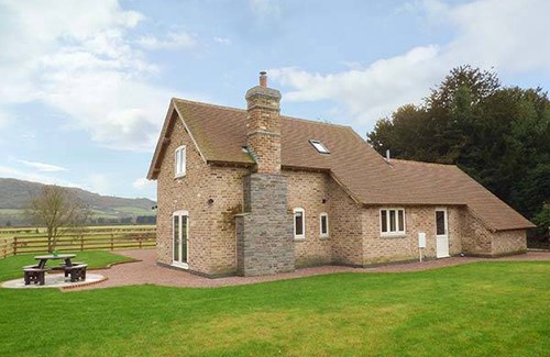 Winforton Cottage | Cabin ∙ 3 bedrooms ∙ 6 guests