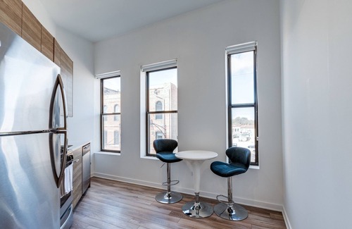River West Apartment | Cabin 302 by 747 Lofts