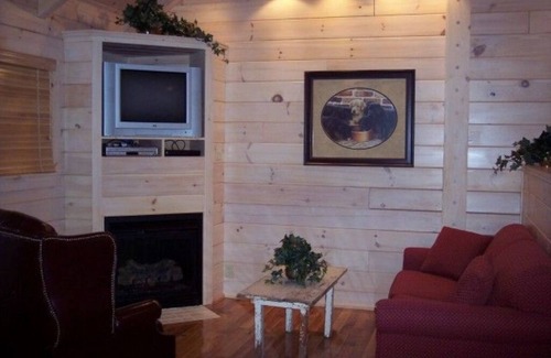 Galax Apartment | Cabin 313 - Great Escape