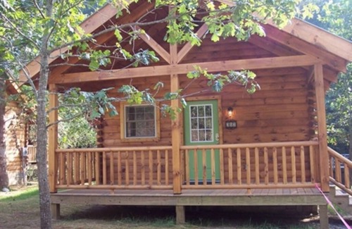 Galax Apartment | Cabin 317 - Three's a Crowd