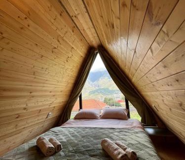 Stepantsminda Apartment | Cabin 32