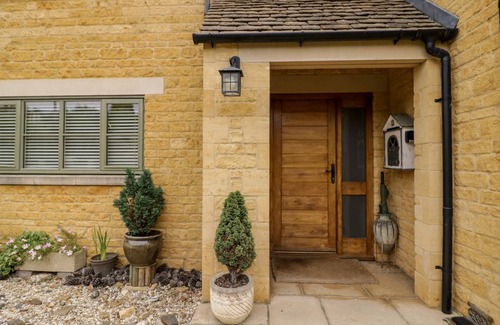 Stow-on-the-Wold Cottage | Cabin ∙ 4 bedrooms ∙ 6 guests