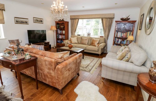 Stow-on-the-Wold Cottage | Cabin ∙ 4 bedrooms ∙ 6 guests