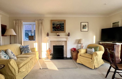 Donhead Saint Andrew Cottage | Cabin ∙ 4 bedrooms ∙ 8 guests