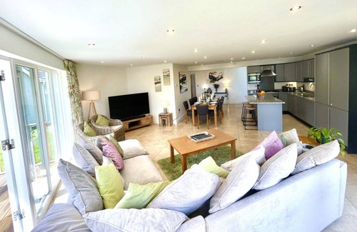 St Austell Cottage | Cabin ∙ 4 bedrooms ∙ 7 guests