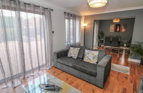 Forsbrook Cottage | Cabin ∙ 4 bedrooms ∙ 7 guests