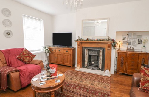 North Shields Cottage | Cabin ∙ 4 bedrooms ∙ 8 guests