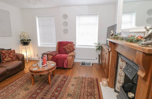North Shields Cottage | Cabin ∙ 4 bedrooms ∙ 8 guests