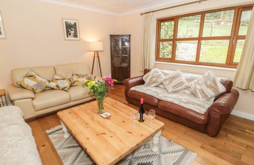 Gwynedd- Snowdonia Cottage | Cabin ∙ 4 bedrooms ∙ 8 guests