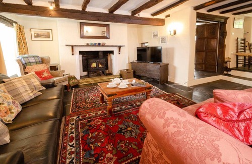 Ambleside Cottage | Cabin ∙ 4 bedrooms ∙ 8 guests