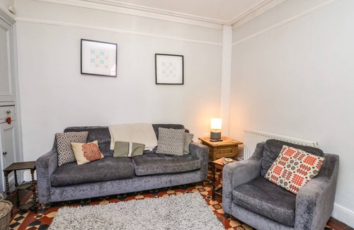 Aberaeron Cottage | Cabin ∙ 4 bedrooms ∙ 8 guests