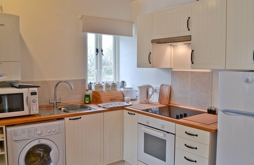 Glastonbury Cottage | Cabin ∙ 4 bedrooms ∙ 6 guests