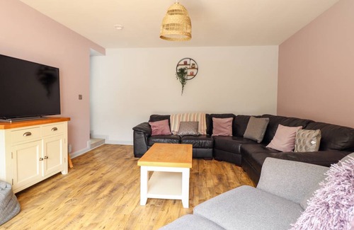 Llandderfel Cottage | Cabin ∙ 4 bedrooms ∙ 8 guests
