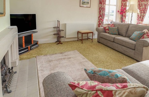 Rhos on Sea Cottage | Cabin ∙ 4 bedrooms ∙ 7 guests