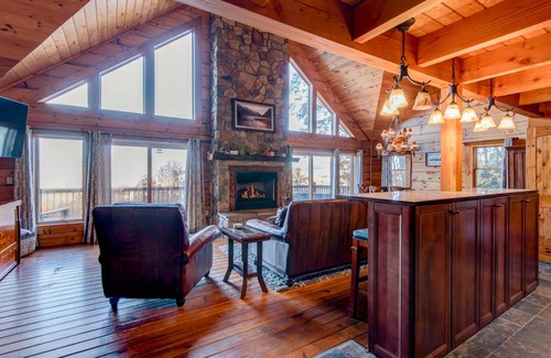 Frank Cabin | Cabin ∙ 4 bedrooms ∙ 14 guests