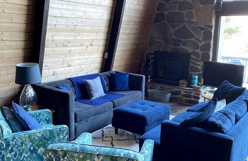 Hensonville Cabin | Cabin ∙ 4 bedrooms ∙ 14 guests