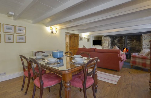 Coverack Cottage | Cabin ∙ 4 bedrooms ∙ 6 guests