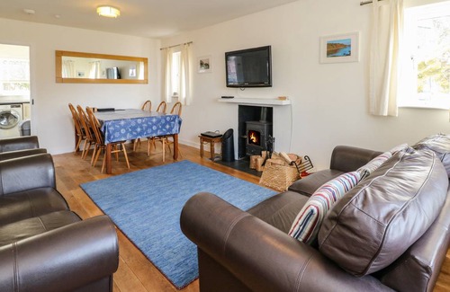 Glenuig Cottage | Cabin ∙ 4 bedrooms ∙ 7 guests