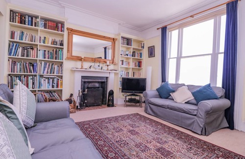 Folkestone Cottage | Cabin ∙ 4 bedrooms ∙ 7 guests