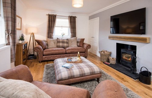 Killin Cottage | Cabin ∙ 4 bedrooms ∙ 7 guests