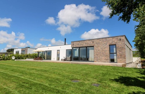 Saint Erth Praze Cottage | Cabin ∙ 4 bedrooms ∙ 8 guests