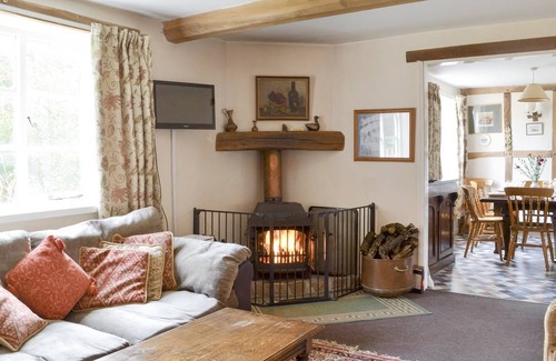 Newent Cottage | Cabin ∙ 4 bedrooms ∙ 8 guests