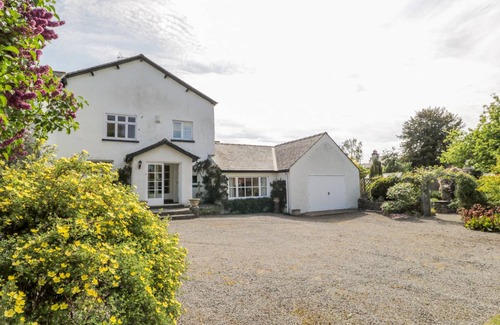 Cartmel Cottage | Cabin ∙ 4 bedrooms ∙ 8 guests