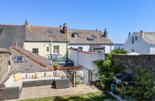 Mylor Churchtown Cottage | Cabin ∙ 4 bedrooms ∙ 8 guests