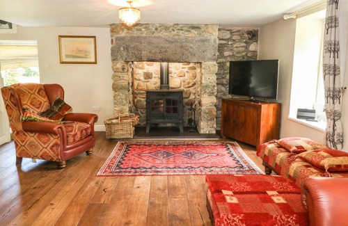 Llandwrog Cottage | Cabin ∙ 4 bedrooms ∙ 8 guests