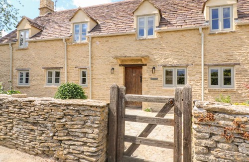 Burford Cottage | Cabin ∙ 4 bedrooms ∙ 8 guests
