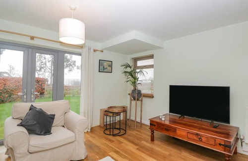 Calne Cottage | Cabin ∙ 4 bedrooms ∙ 8 guests