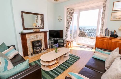 Ventnor Cottage | Cabin ∙ 4 bedrooms ∙ 8 guests