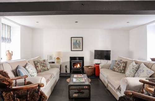 Beaumaris Cottage | Cabin ∙ 4 bedrooms ∙ 8 guests