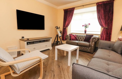 Thornton-Cleveleys Cottage | Cabin ∙ 4 bedrooms ∙ 6 guests