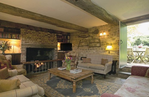 Haslemere Cottage | Cabin ∙ 4 bedrooms ∙ 10 guests