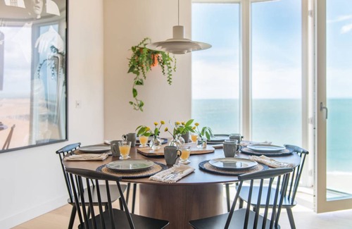 Folkestone Cottage | Cabin ∙ 4 bedrooms ∙ 8 guests