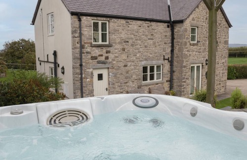 Llannefydd Cottage | Cabin ∙ 4 bedrooms ∙ 8 guests