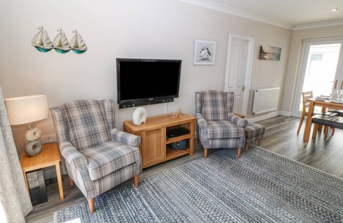 Rhosneigr Cottage | Cabin ∙ 4 bedrooms ∙ 8 guests