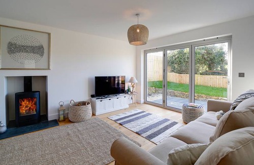 Trelights Cottage | Cabin ∙ 4 bedrooms ∙ 8 guests