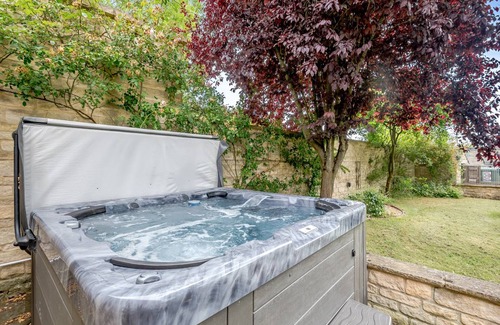 Sleaford Cottage | Cabin ∙ 5 bedrooms ∙ 12 guests