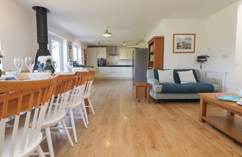 Saint Gennys Cottage | Cabin ∙ 5 bedrooms ∙ 10 guests