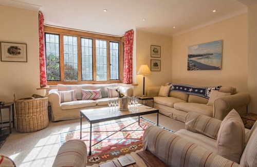 Folkestone Cottage | Cabin ∙ 5 bedrooms ∙ 12 guests