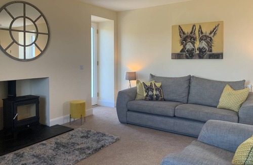 Scaniport Cottage | Cabin ∙ 5 bedrooms ∙ 9 guests
