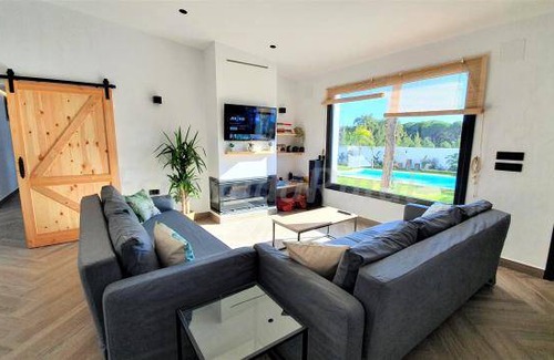 Arcos de la Frontera Cottage | Cabin ∙ 5 bedrooms ∙ 18 guests