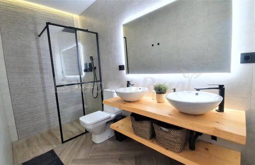 Arcos de la Frontera Cottage | Cabin ∙ 5 bedrooms ∙ 18 guests