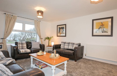 Dinas Cottage | Cabin ∙ 5 bedrooms ∙ 10 guests