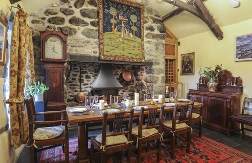 Criccieth Cottage | Cabin ∙ 5 bedrooms ∙ 9 guests