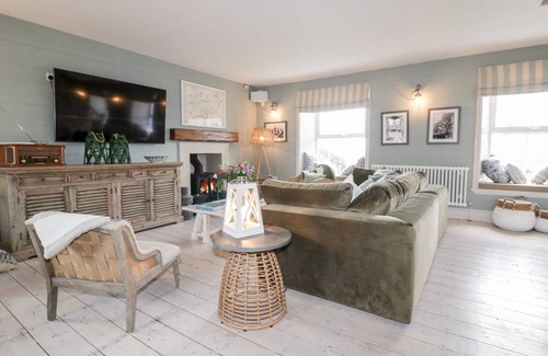 Cadgwith Cottage | Cabin ∙ 5 bedrooms ∙ 10 guests