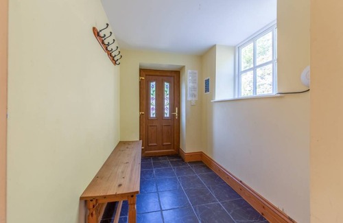 Tirabad Cottage | Cabin ∙ 5 bedrooms ∙ 10 guests
