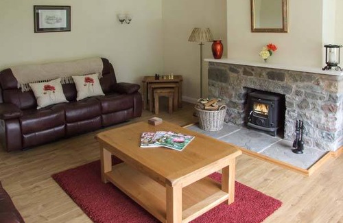 Knighton Cottage | Cabin ∙ 5 bedrooms ∙ 10 guests